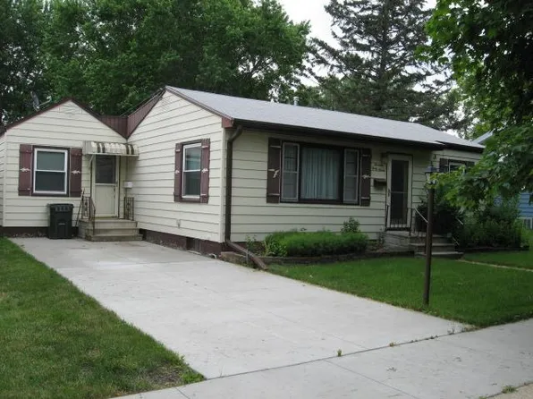 1347 S 28th St, Fort Dodge, IA 50501