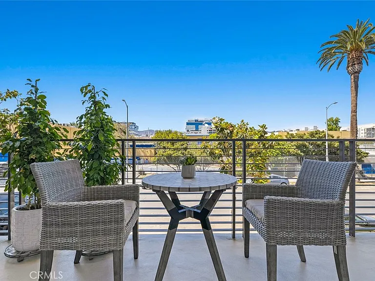 5820 La Mirada Ave #401 — Photo 34