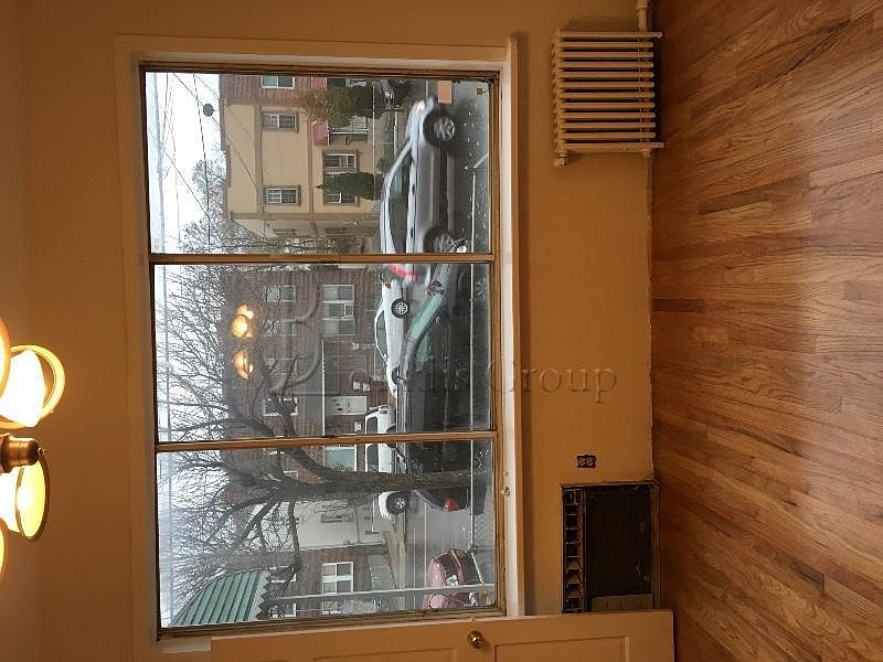 1st image of 2881 Randall Ave #1