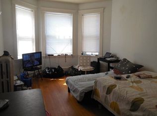 31 Evans Way #6, Boston, MA 02115