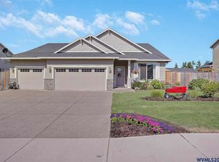 629 SE Mustang Loop, Sublimity, OR 97385
