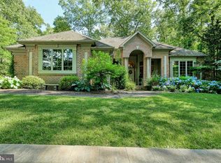 122 W Crestlyn Dr, York, PA