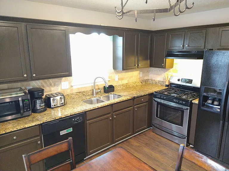 1935 Venesa Cir — Photo 12