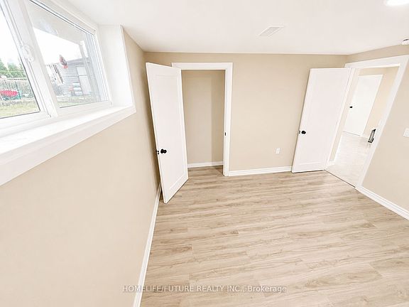 4th image of 1027 Danforth Rd