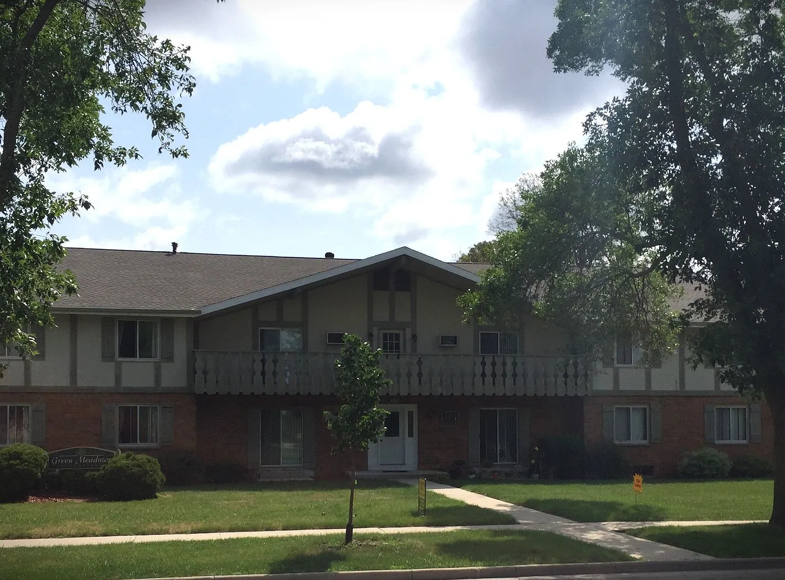 Green Meadows Apartments-Fond du Lac — Photo 4