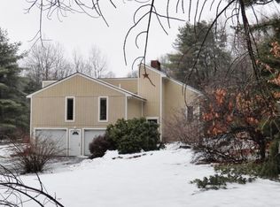 15 Garrison Ln, Madbury, NH 03823