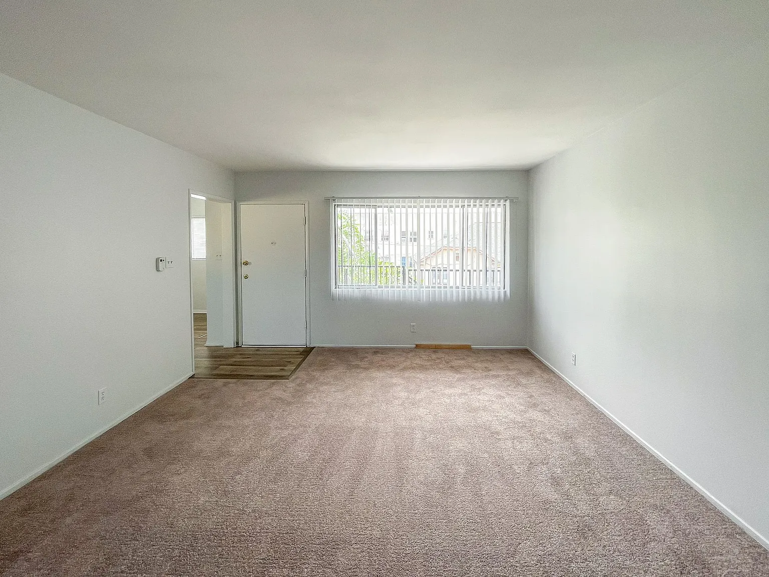 1069 Browning Blvd — Photo 4