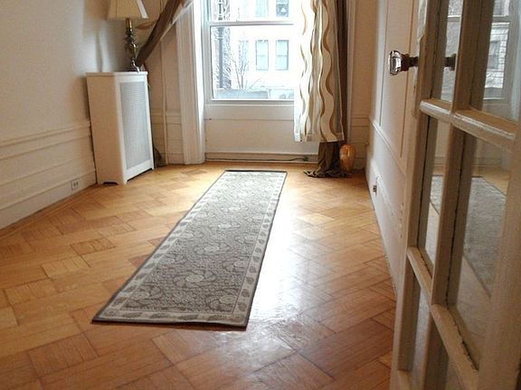 5th image of 305 W 106th St APT 2