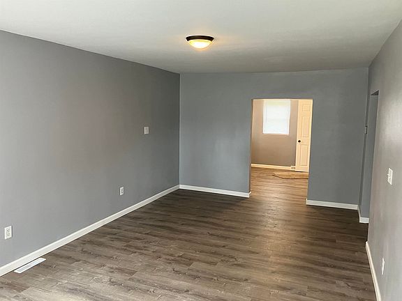 4th image of 314 Grand Blvd