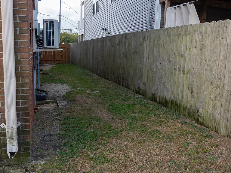 1250 Little Bay Ave #5 — Photo 16