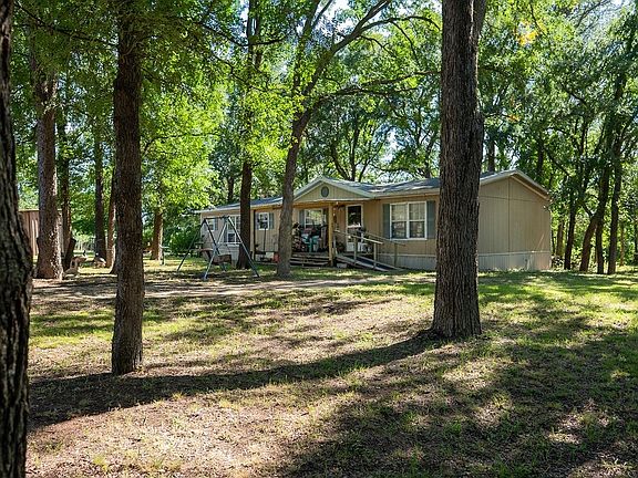 2nd image of 303 Private Road 1291