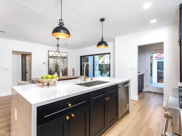 312 N Bronson Ave, Los Angeles, CA 90004