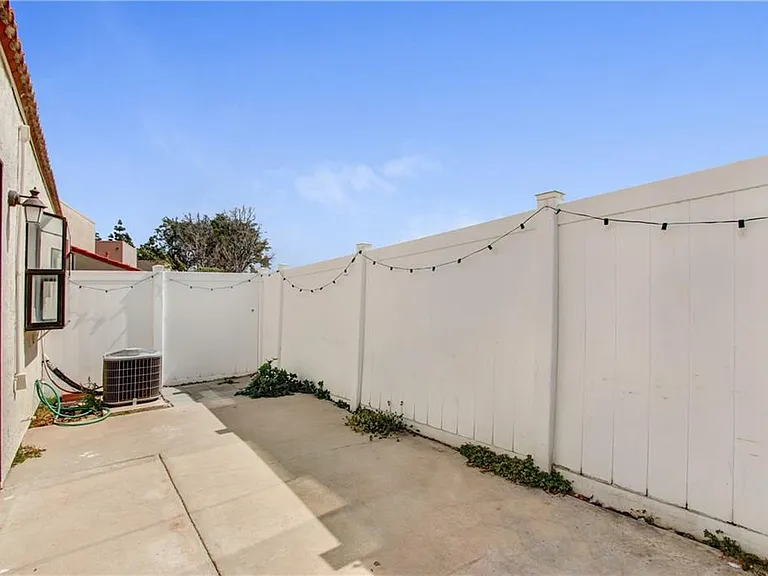 8549 Salina St — Photo 6