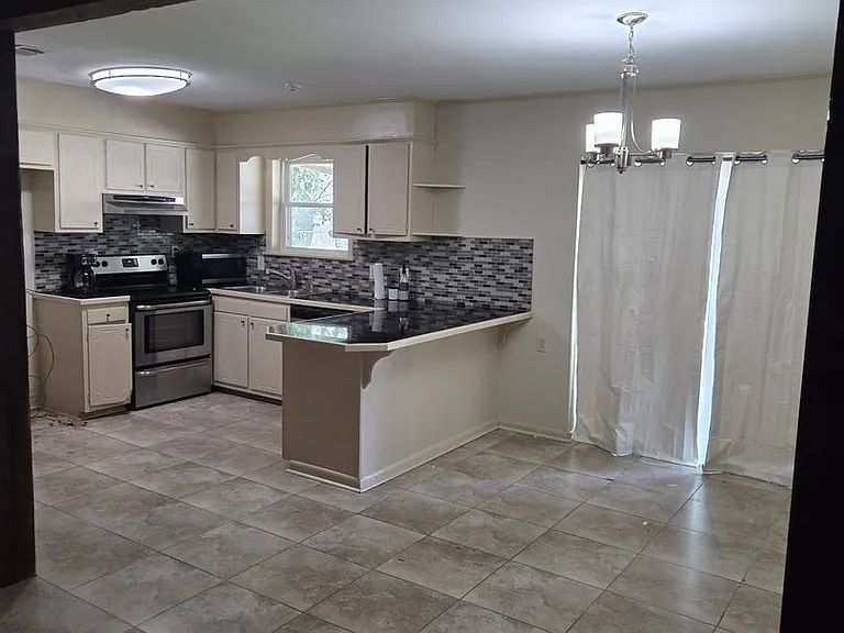 1757 Southland Ct — Photo 9