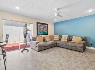 10458 Buena Ventura Dr, Boca Raton, FL 33498