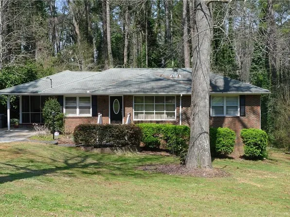 1372 Fama Dr, Atlanta, GA 30329