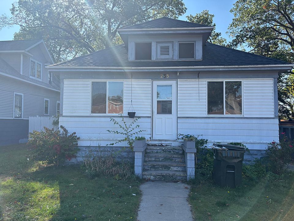1st image of 235 W Larch Ave