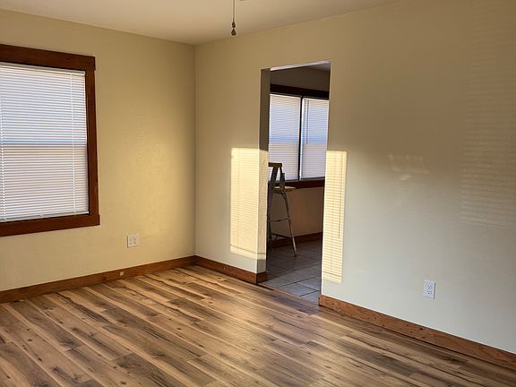 2nd image of 117 N 24th St