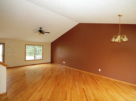 2nd image of 5495 Cedardale Dr