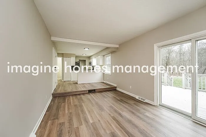 7746 Skylineview Dr — Photo 16