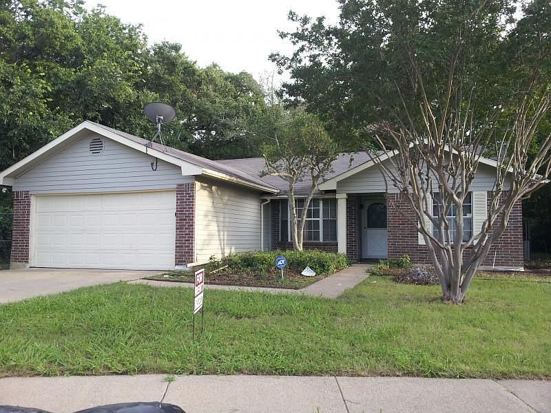 1st image of 803 Woodrock Dr