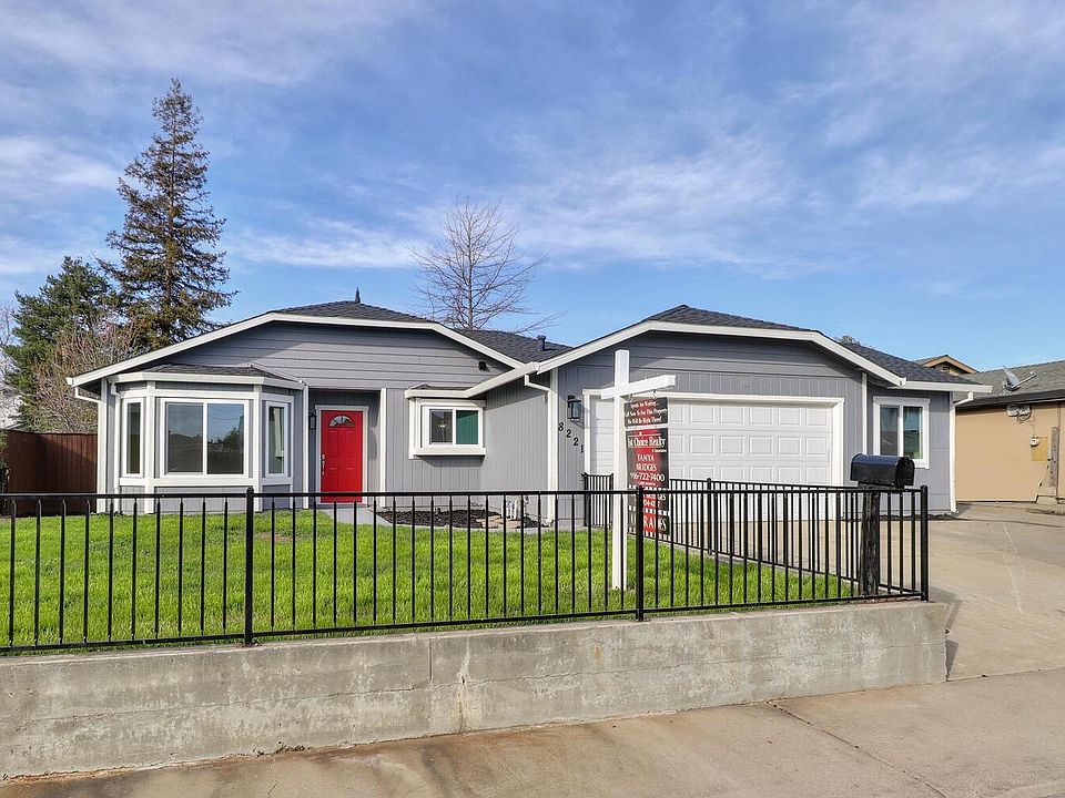 2nd image of 8221 Cottonball Way