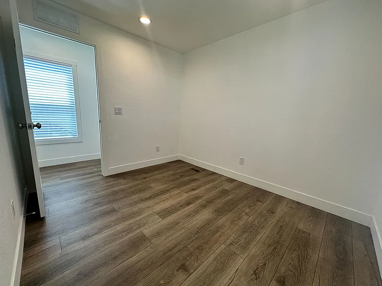 2060 N Ctr #381 — Photo 30