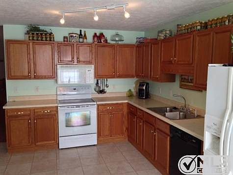 5th image of 6007 Lee Ave