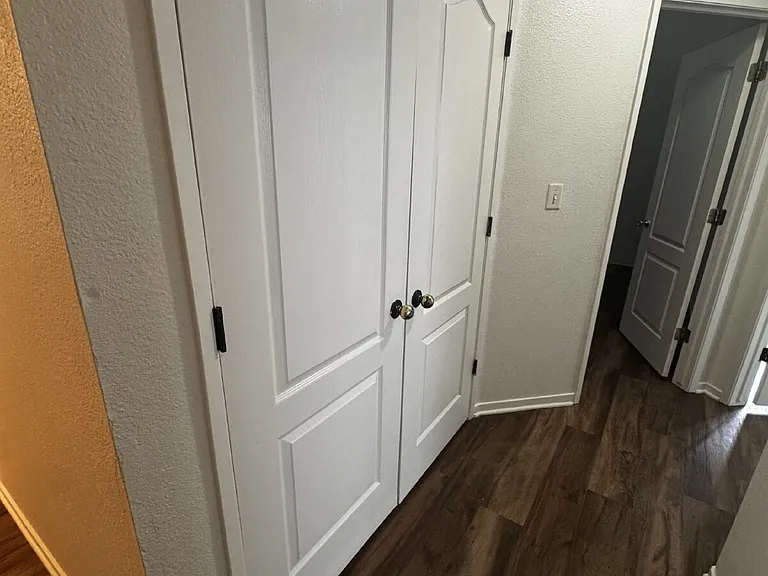 2138 W Solis St — Photo 11