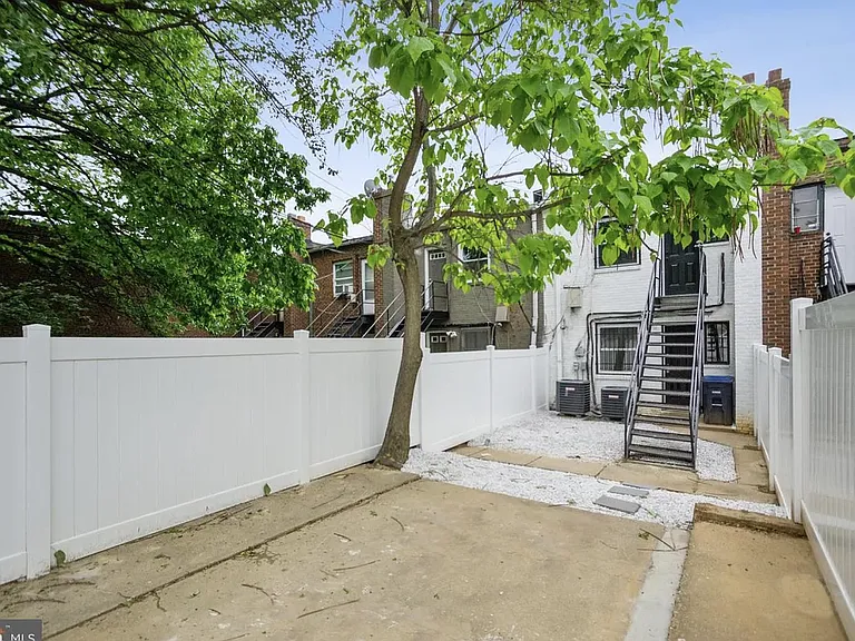 1707 Montello Ave NE #A — Photo 8