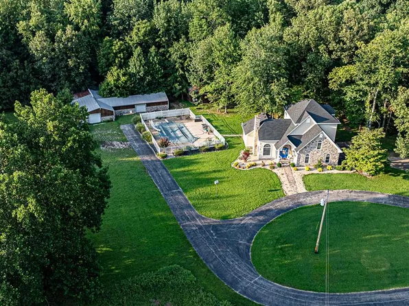 460 W G Talley Rd, Alvaton, KY 42122