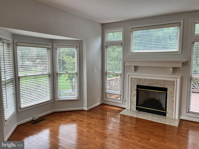 1786 Brentridge St — Photo 3