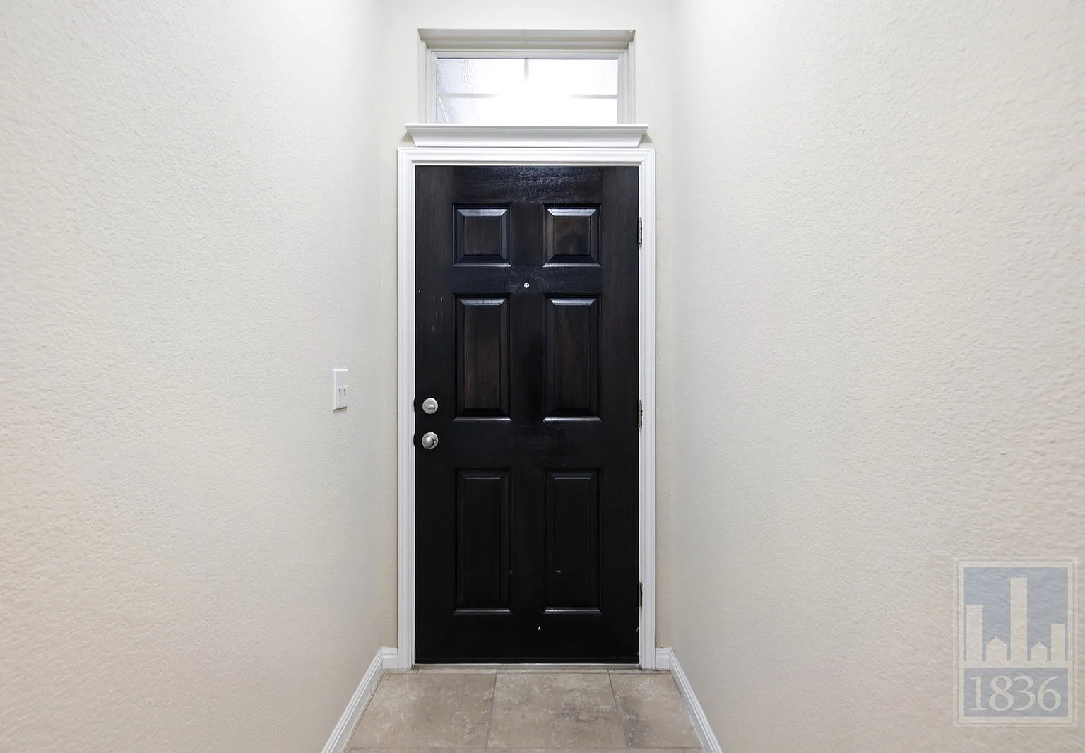3 bed, 2.0 bath, 1613 sqft, $2,200 — Photo 2
