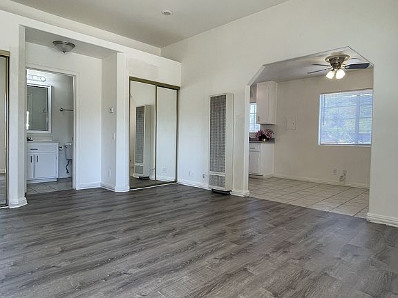 Entry to Kitchen and Eating Area