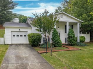 2374 Pine Ave, Buena Vista, VA 24416