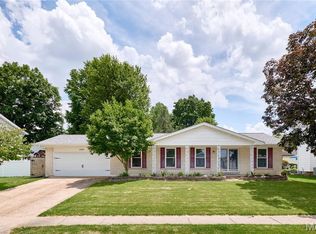440 Hunters Rdg, Saint Charles, MO 63301