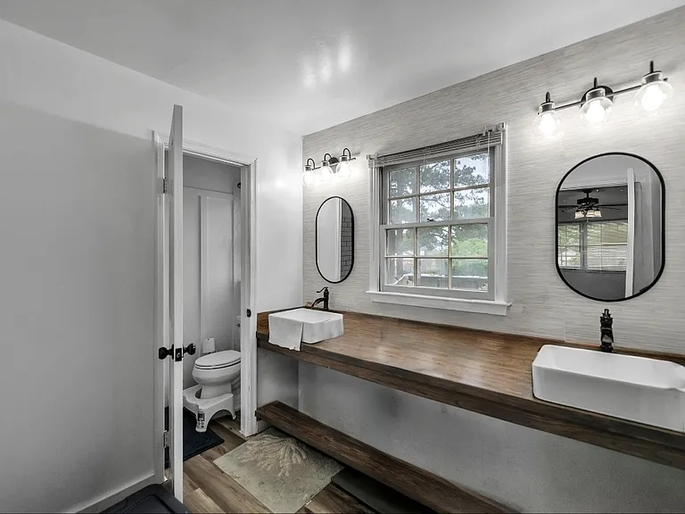 4760 Marlborough Dr — Photo 29