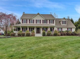 1 Fox Meadow Ct, Salisbury Mills, NY 12577