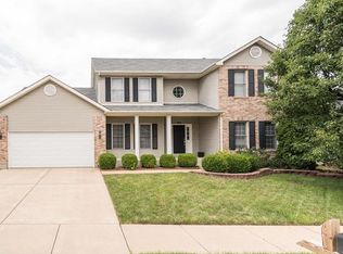 229 Harbour Pointe Dr, Grover, MO 63040