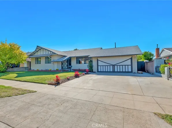 14968 Bleeker St, Sylmar, CA 91342