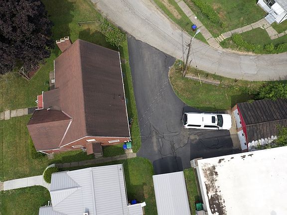 3rd image of 346 Grant St