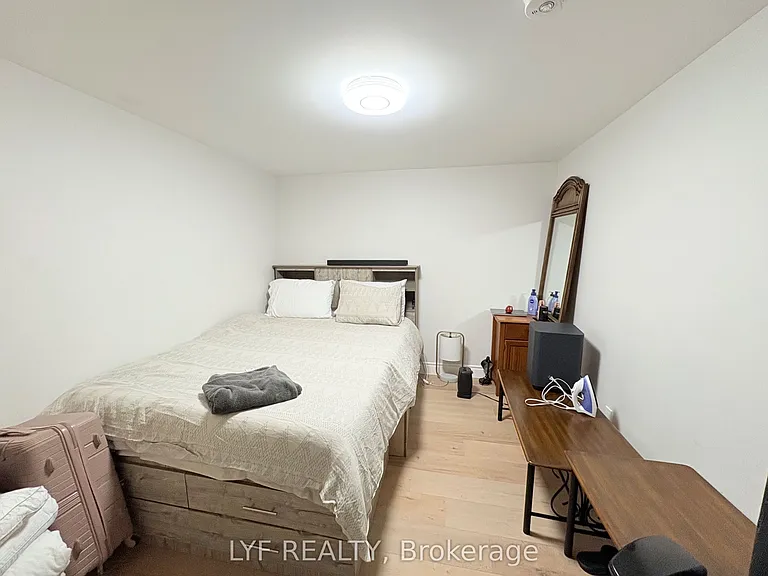 54 Camwood Cres #6 — Photo 12