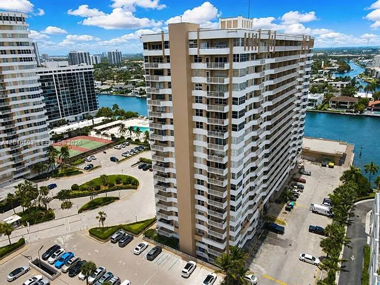 1965 S Ocean Dr #14F — Photo 37