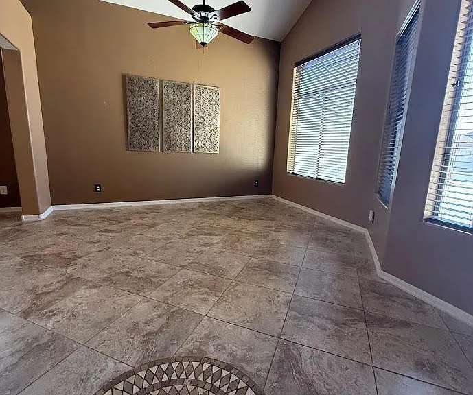 6602 W Molly Ln — Photo 3