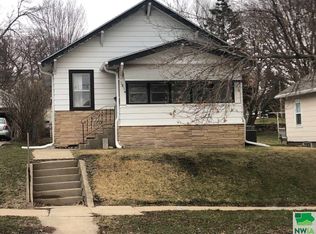 1814 S Lakeport St, Sioux City, IA 51106