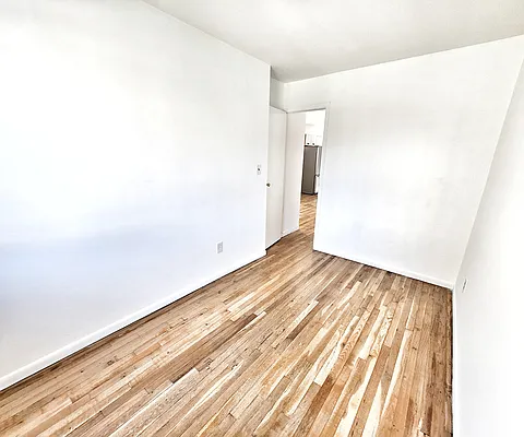 Rented by MAC Realty NY | media 14