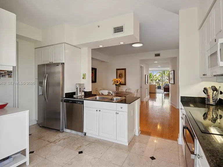 701 Crandon Blvd #Penthouse 1 — Photo 5
