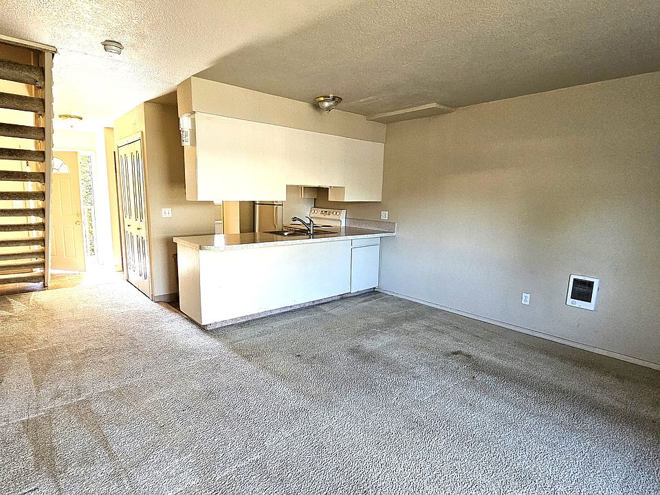 1st image of 3515 Kauffman Ave #C