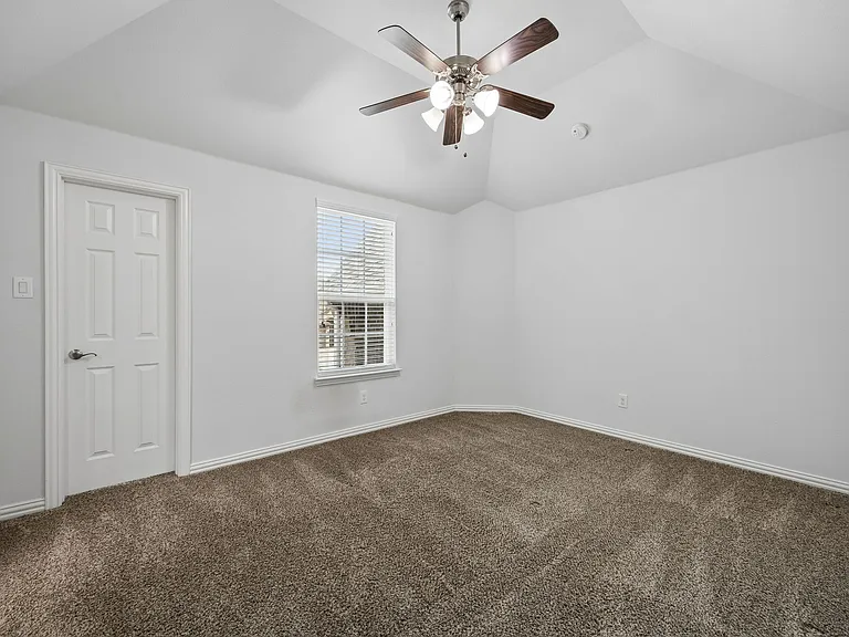 11901 Smithton Ave — Photo 21