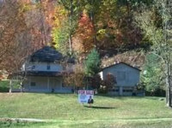 1 Ellis Dr, Huntington, WV 25701